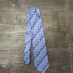 Men's Van Heusen tie 100% silk